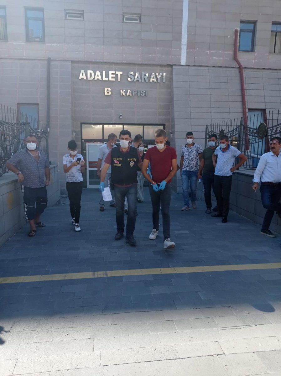 Eskişehir'de 60 bin liralık ziynet eşyası çalan şüpheliler tutuklandı