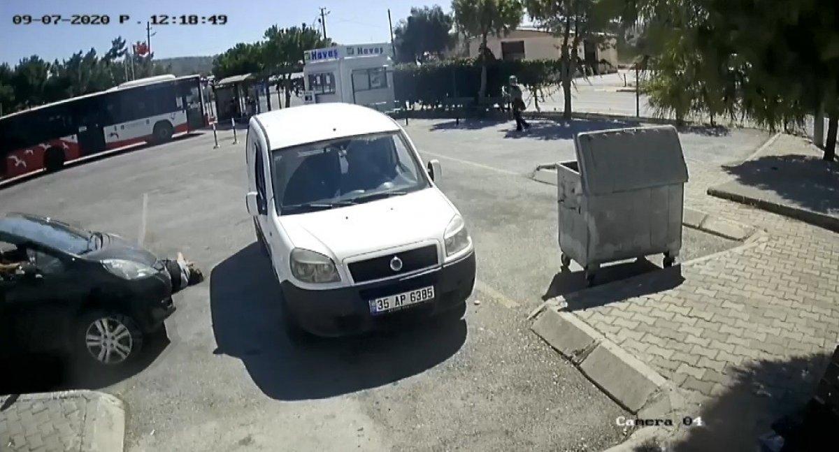 İzmir'de aracıyla sıkıştırdığı kadının ayağı kırıldı