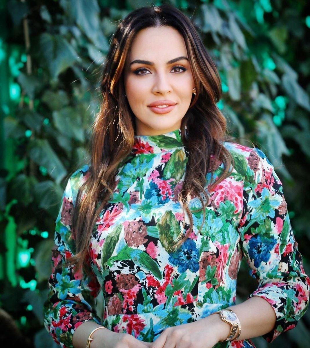 Kemal Kılıçdaroğlu'na gülen Buket Aydın kimdir, kaç yaşında, nereli? Buket Aydın hangi partili? Siyasi görüşü