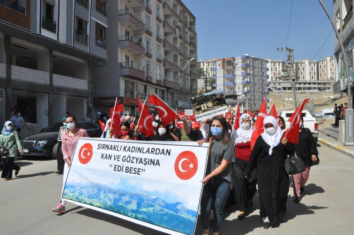 Şırnaklı kadınlar, HDP binasına yürüyerek kan ve gözyaşına ‘Edi bese’ dedi