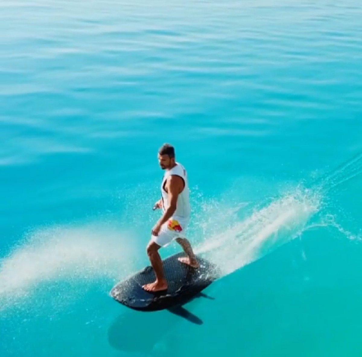 Kenan Sofuoğlu, Salda Gölü'nde fliteboard yaptı