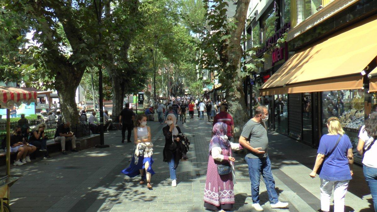 İstanbul'da maske takmayan vatandaşlardan şaşırtan savunmalar