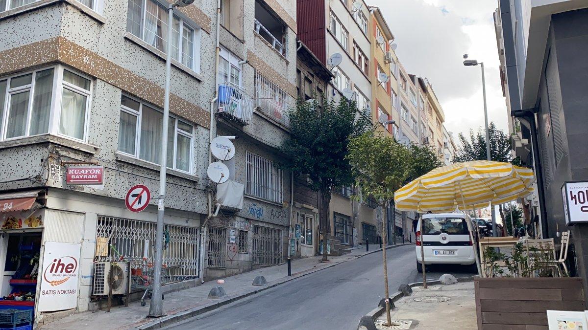 Şişli'de pencere çerçevesini değiştiren işçi 3’üncü kattan düştü