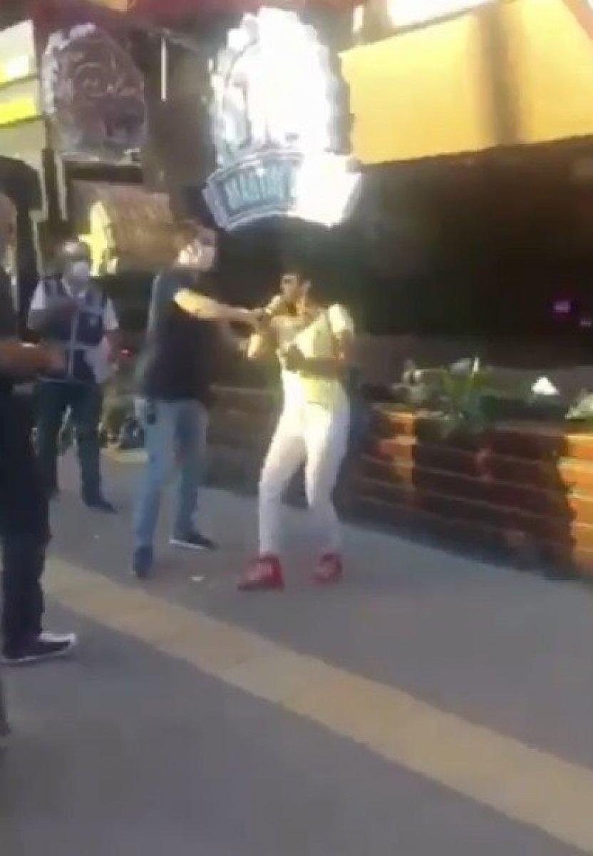 Bursa'da maske takmamak için direnen kadın, herkesi şaşkına uğrattı