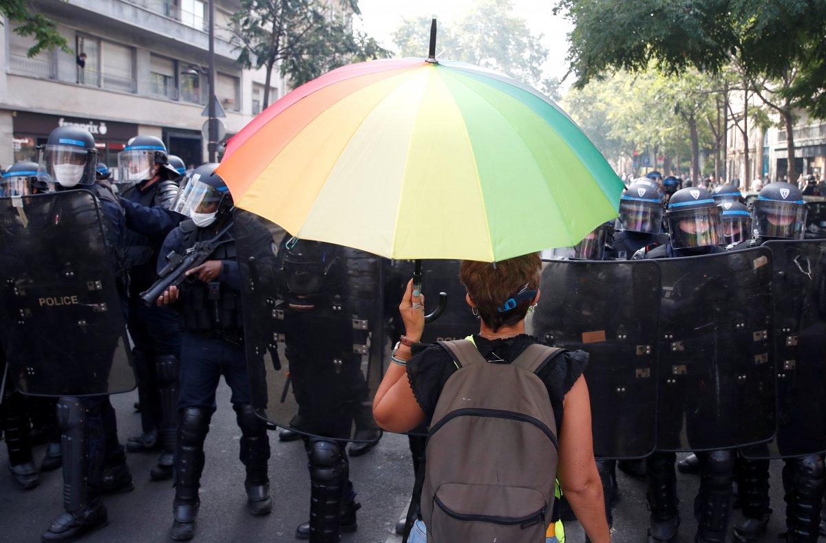 Fransa'da Sarı Yelekliler, 4 ay sonra yeniden sokaklarda