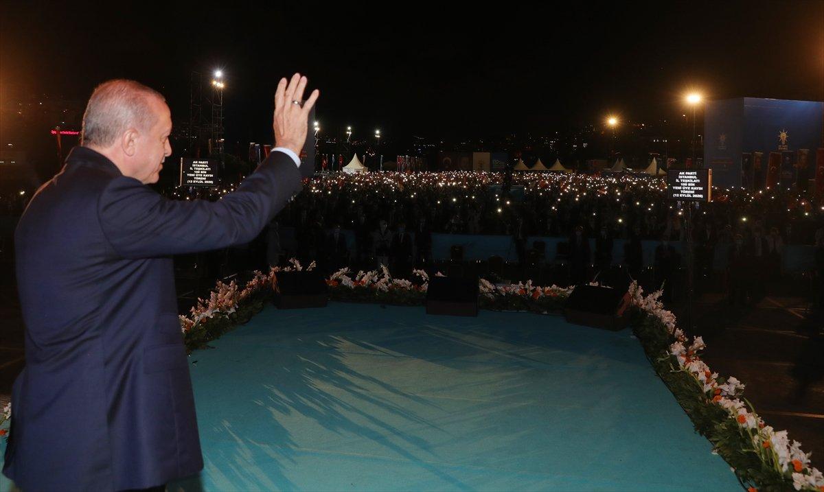 Cumhurbaşkanı Erdoğan, AK Parti İstanbul 100 Bin Yeni Üye Programı'nda