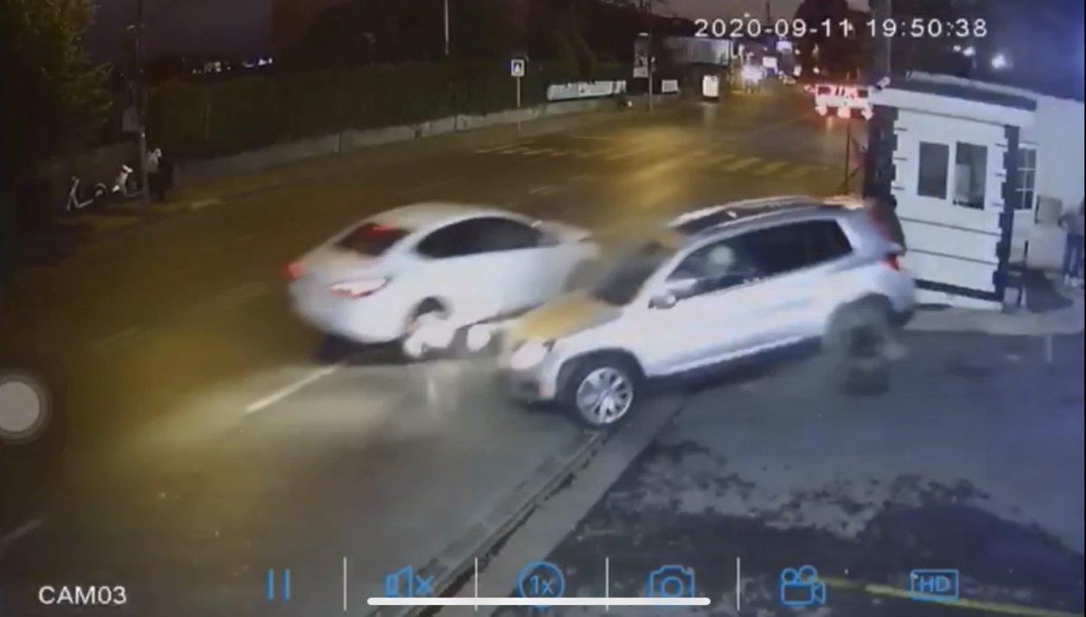 Ortaköy'de feci kazada ölümden saniyelerle kurtuluş kamerada