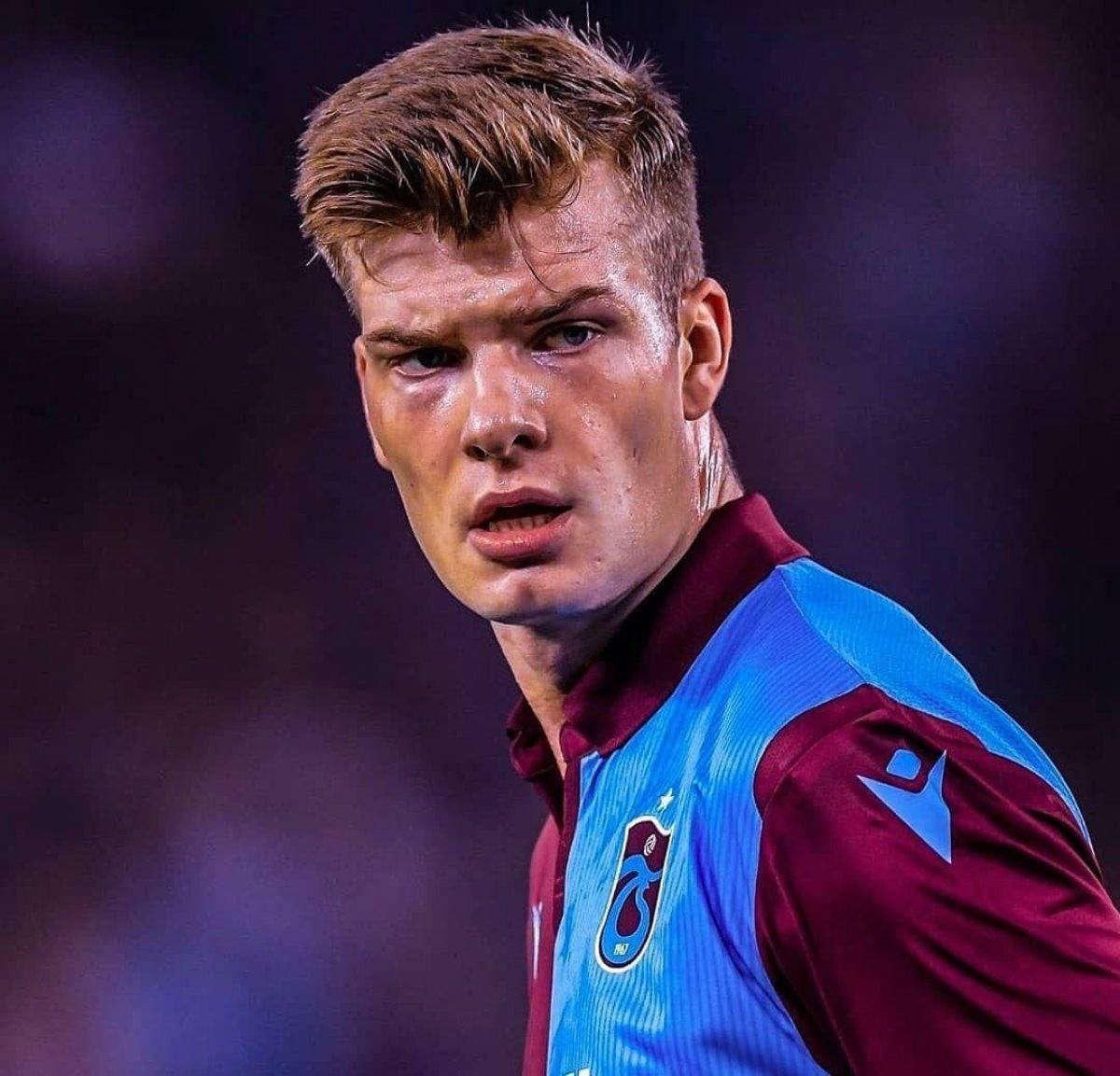 Norveç'e giden Alexander Sörloth, hala Türkiye'ye dönmedi