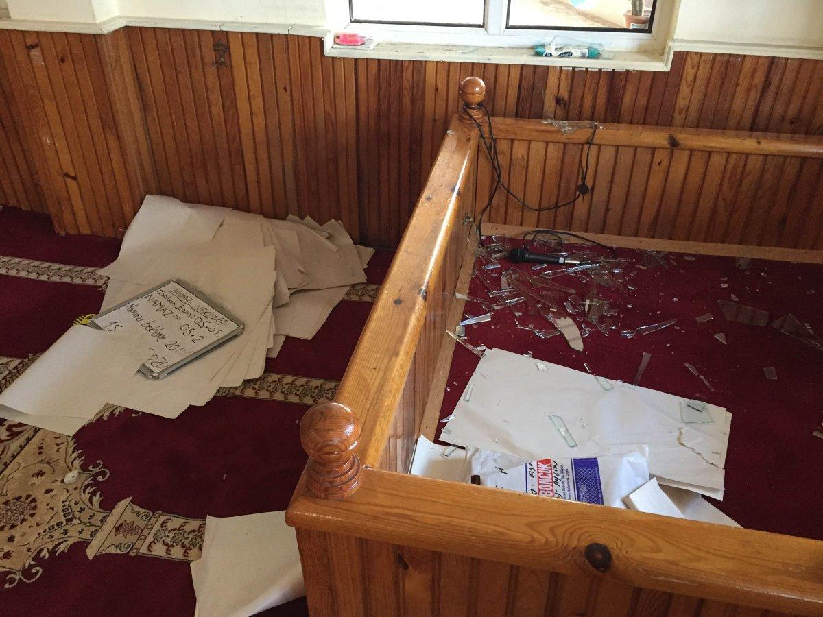 Samsun'da cemaatten istediği parayı toplayamayan dilenci camiye zarar verdi