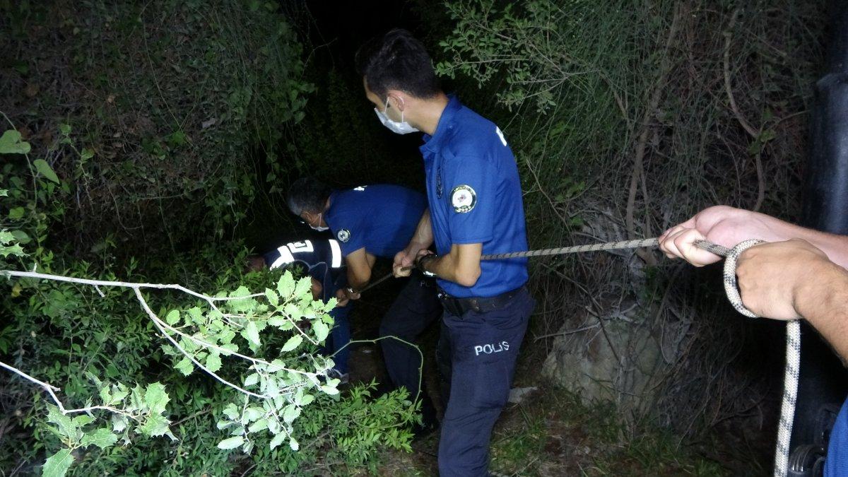 Antalya'da tuvaletini yaparken 15 metrelik uçuruma yuvarlandı
