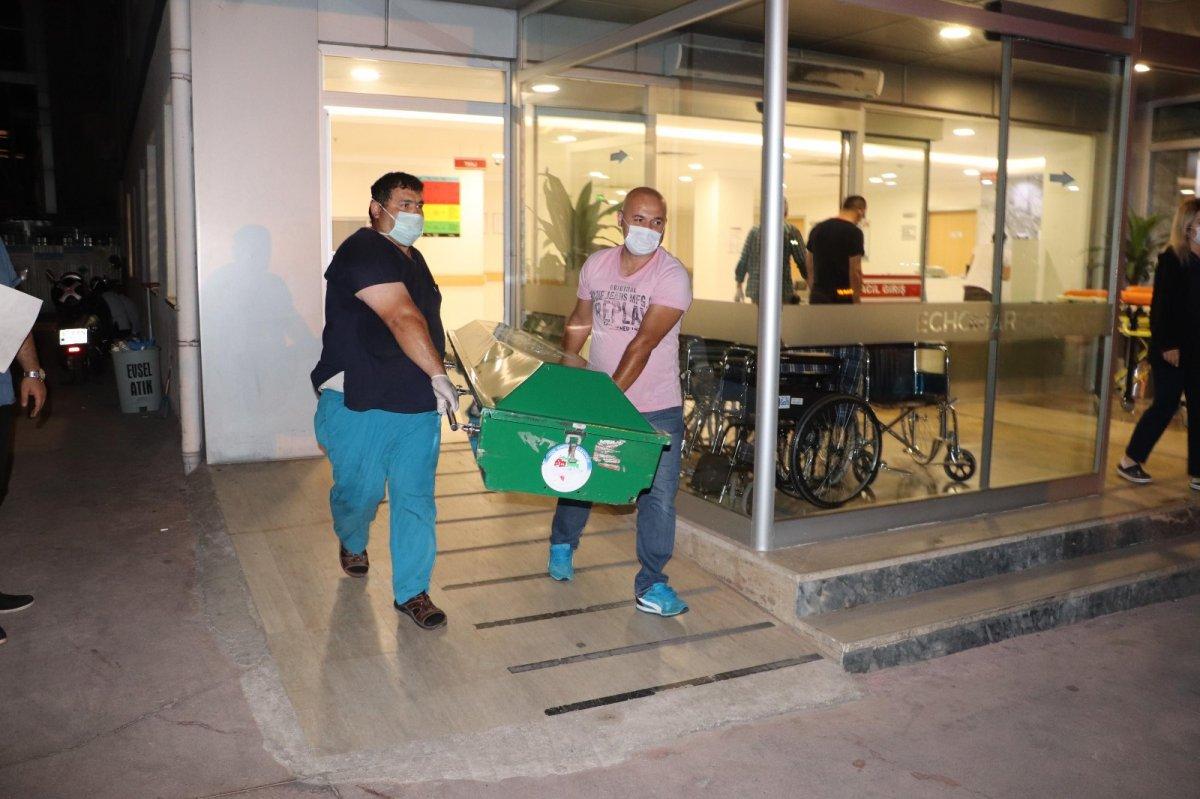 Zonguldak'ta üzerine dolap devrilen minik Ebrar kurtarılamadı