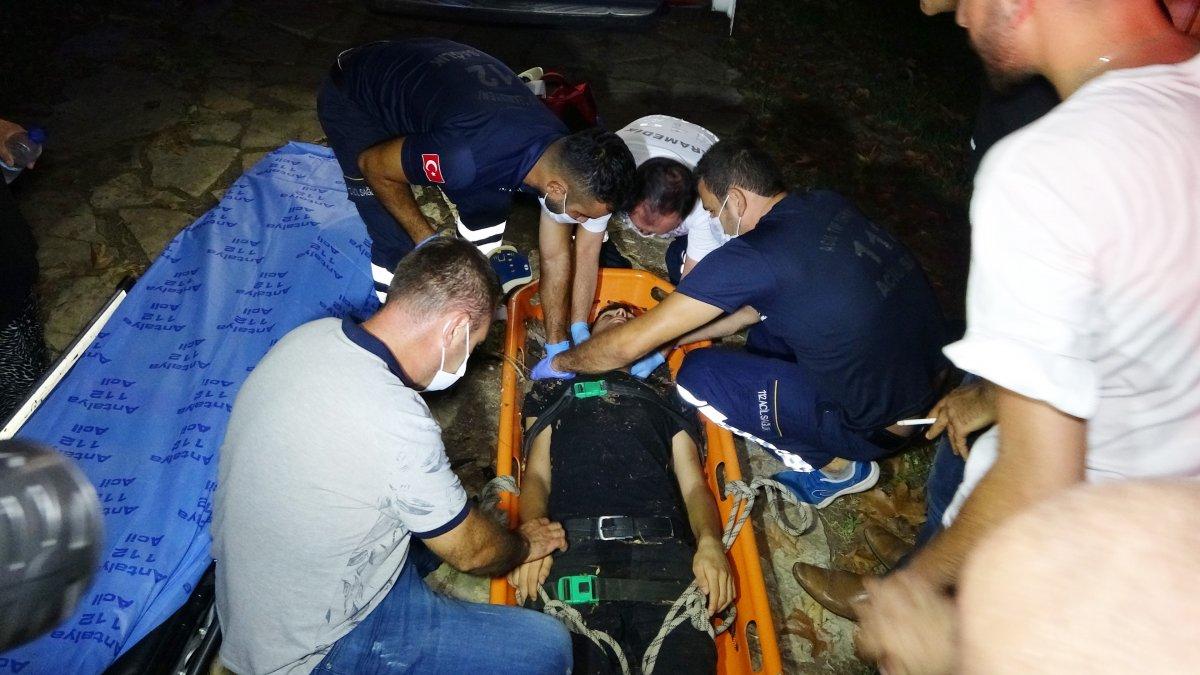 Antalya'da tuvaletini yaparken 15 metrelik uçuruma yuvarlandı