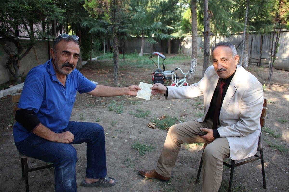 12 Eylül'de hapisteki arkadaşının gönderdiği mektubu saklıyor