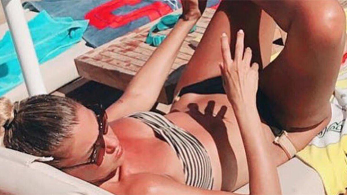 Gülben Ergen yaza veda etti