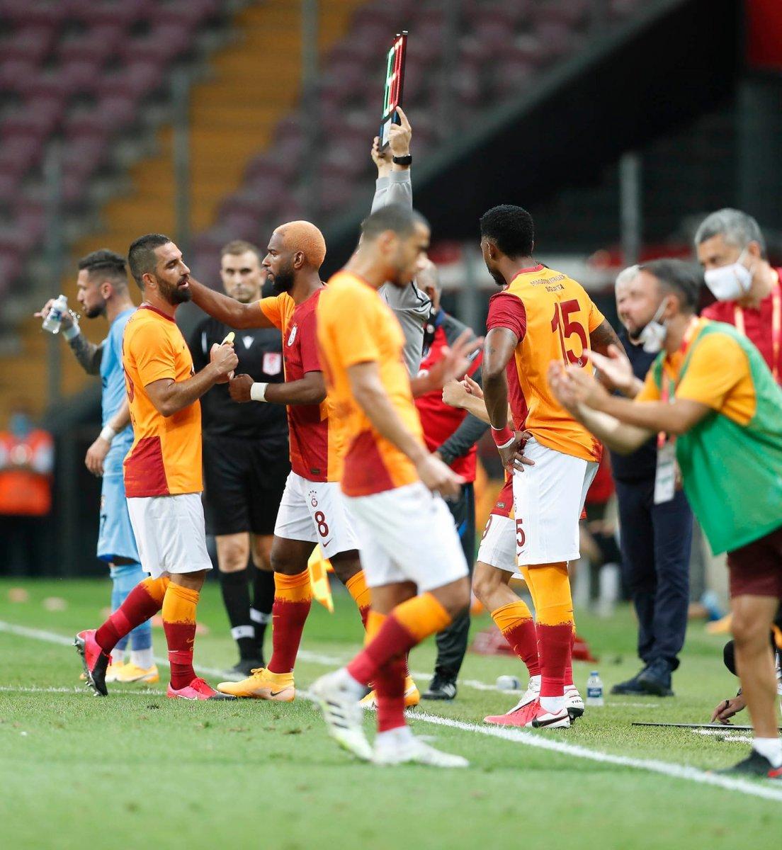 Fatih Terim'den Neftçi Bakü maçında rotasyon