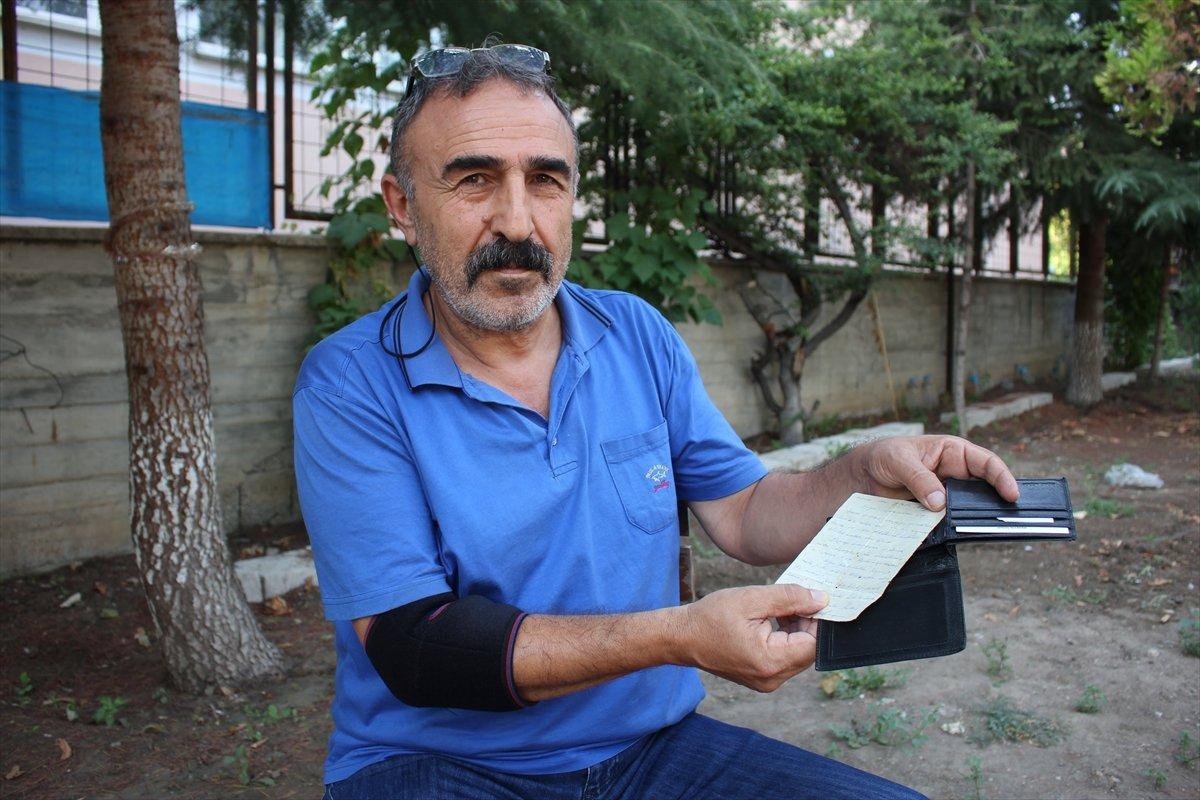 12 Eylül'de hapisteki arkadaşının gönderdiği mektubu saklıyor