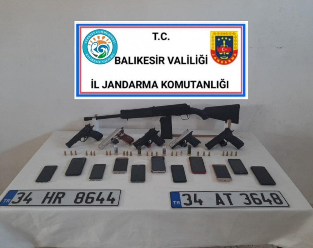 Balıkesir'de 78 yaşındaki kadını 350 bin TL dolandırdılar