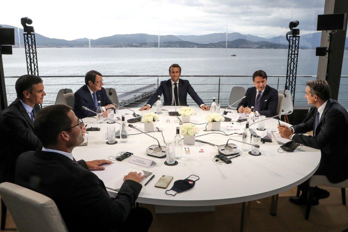 Çavuşoğlu: Oruç Reis bakım için döndü, taviz yok