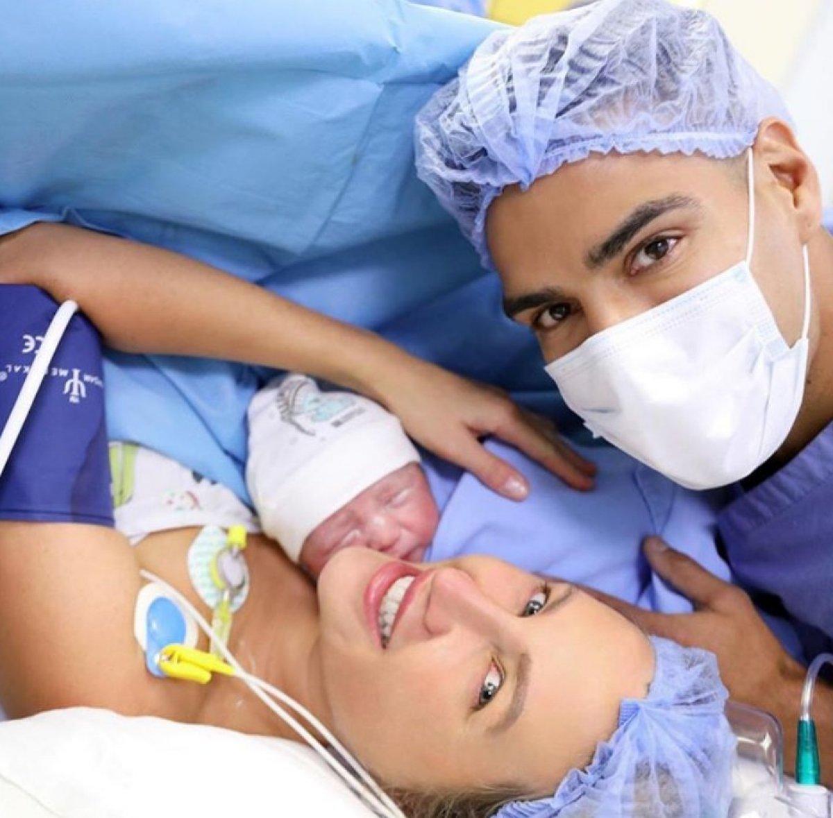 Falcao'nun eşi doğum yaptı