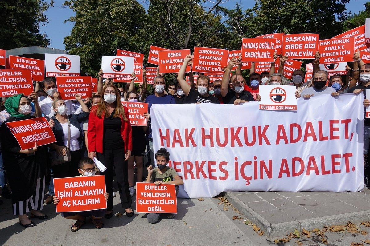 Büfeciler İBB önünde toplandı, yüksek zammı protesto etti