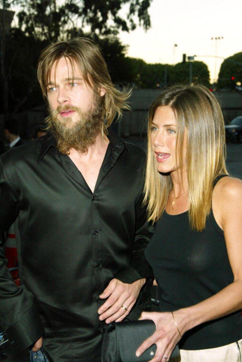 Brad Pitt ve Jennifer Aniston okuma etkinliğinde buluştu