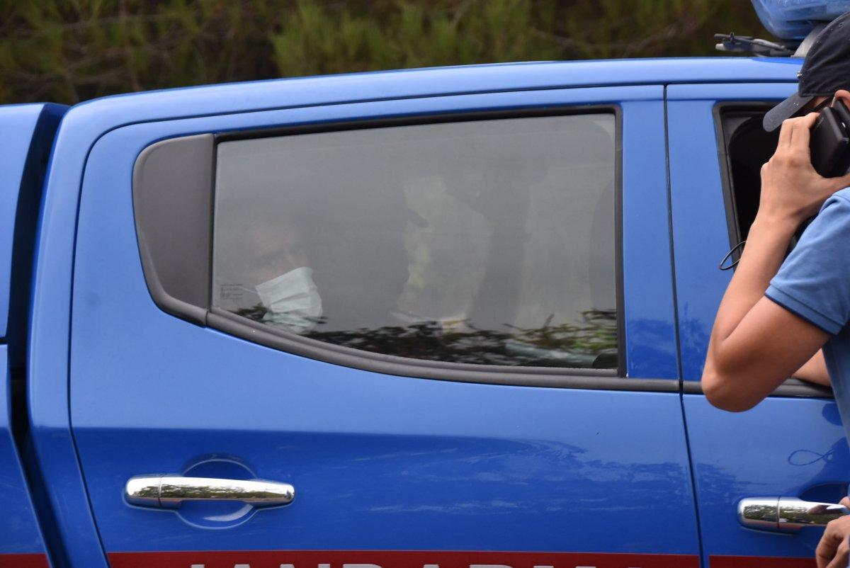 Sinop'ta otları temizlemek isterken ormanı yaktı