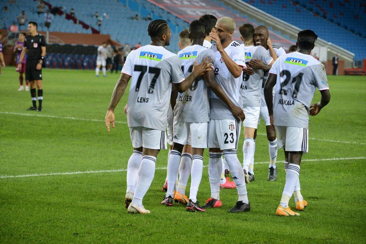 Beşiktaş-Antalyaspor maçının muhtemel 11'leri