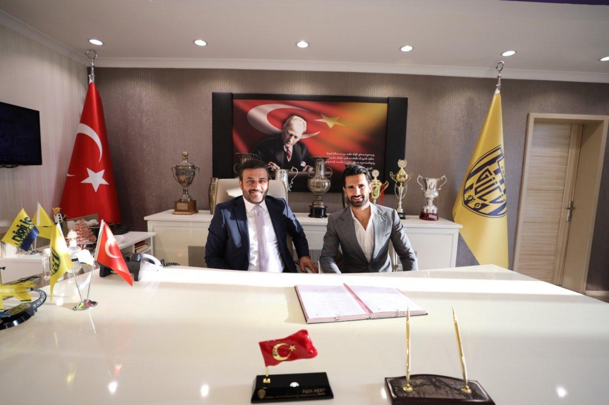 Alper Potuk, Ankaragücü'yle anlaştı