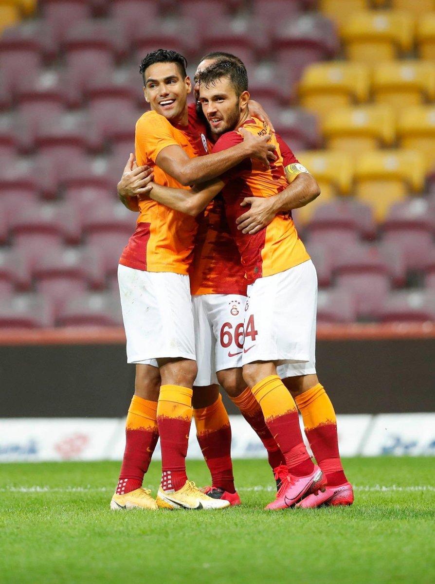 Emre Kılınç performansıyla beğeni alıyor