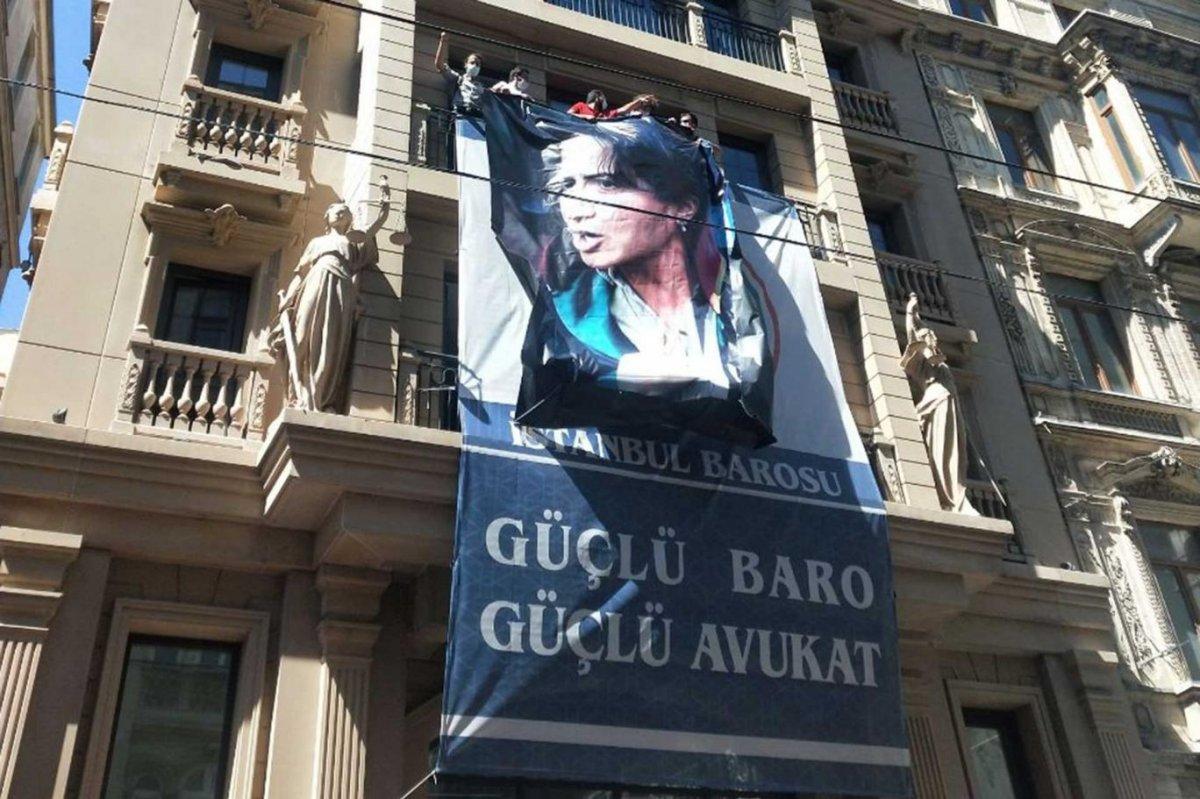 Cumhuriyet Başsavcılığı, İstanbul Barosu'na pankart soruşturması başlattı