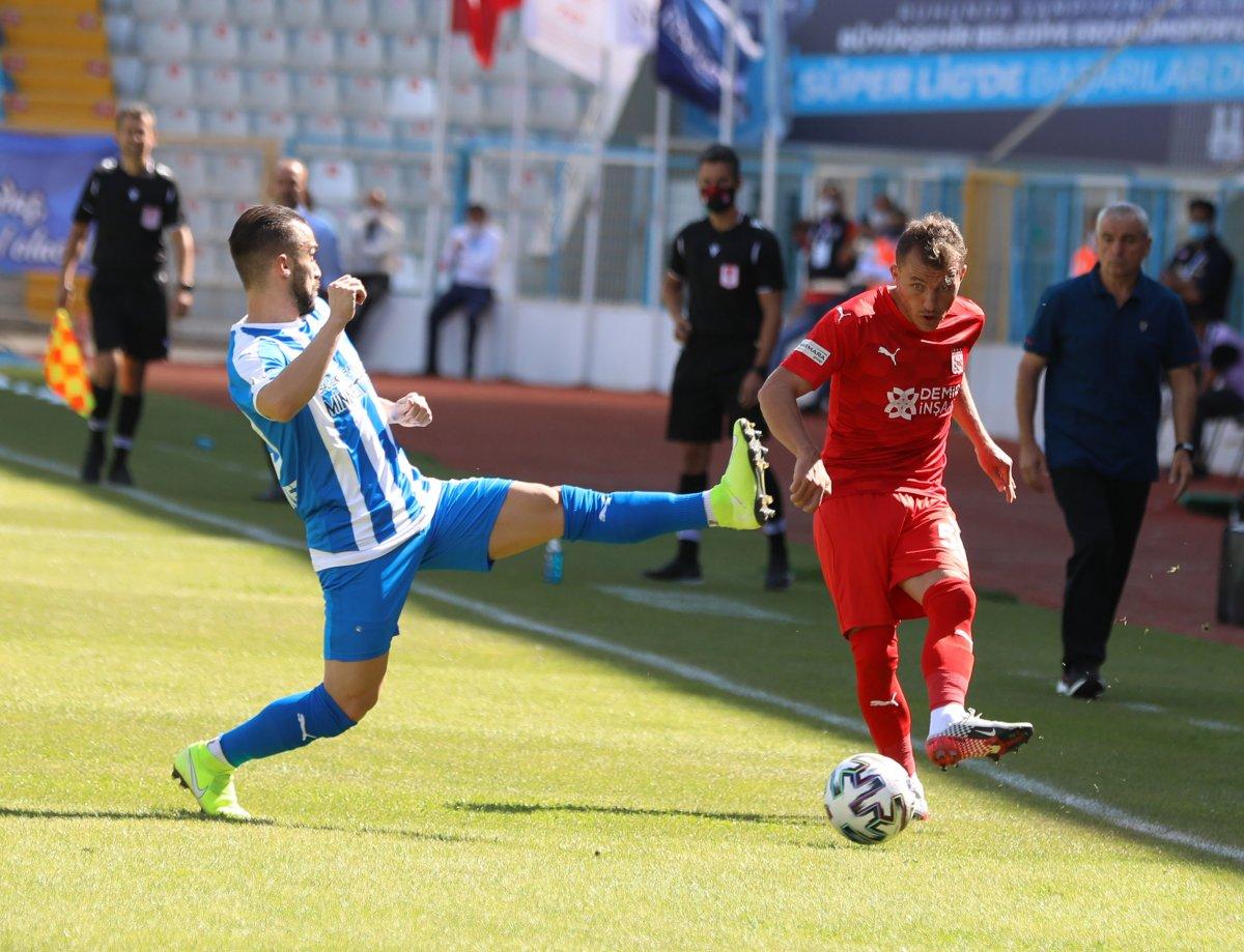 Sivasspor 4 dakikada 3 puanı aldı