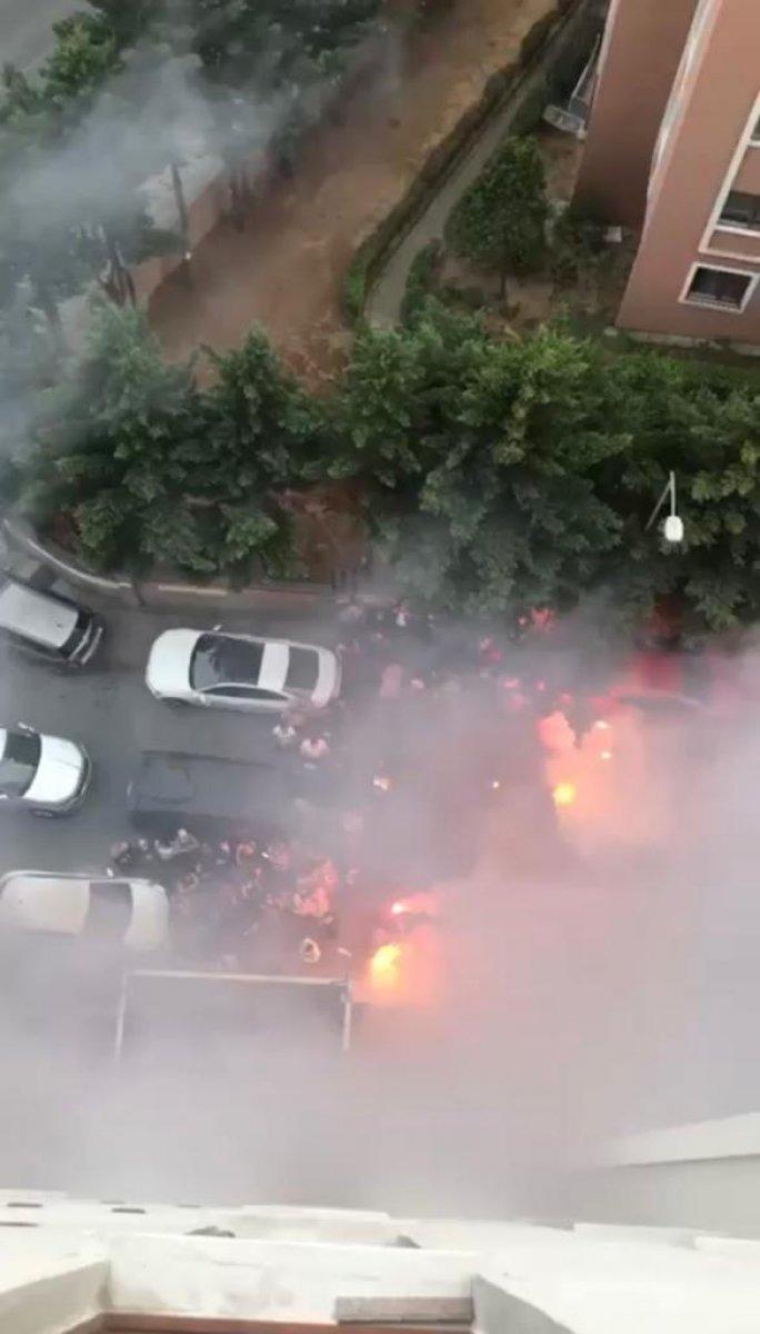 Ümraniye'de meşaleli kız alma merasimi