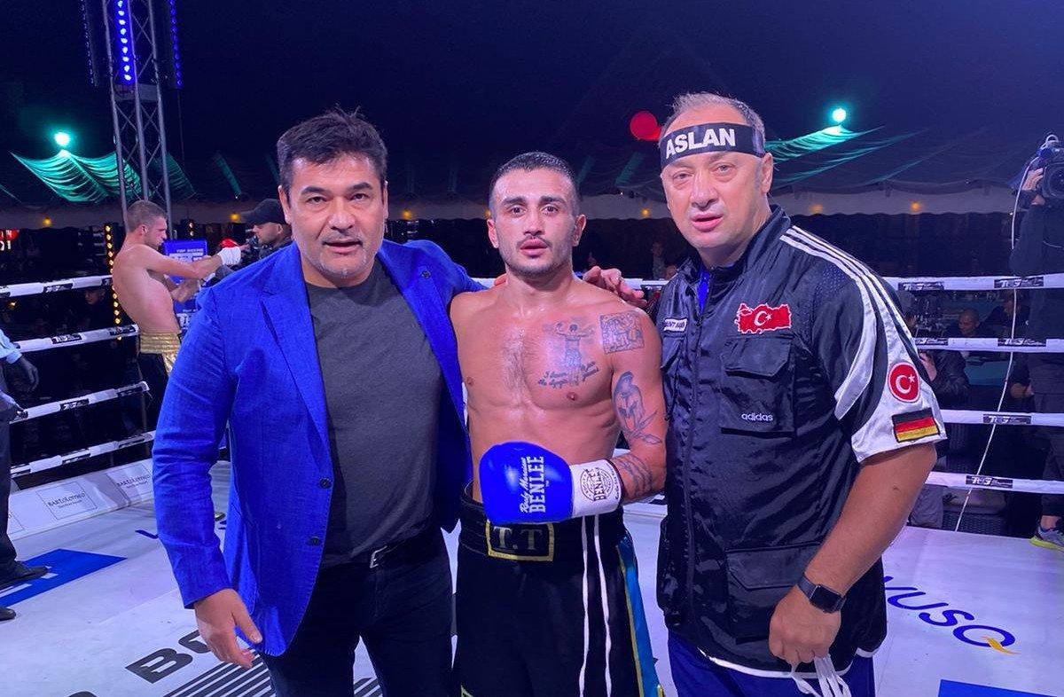 Ukrayna'da Volkan Gökçek, Ruslan Belinski'yi nakavt etti