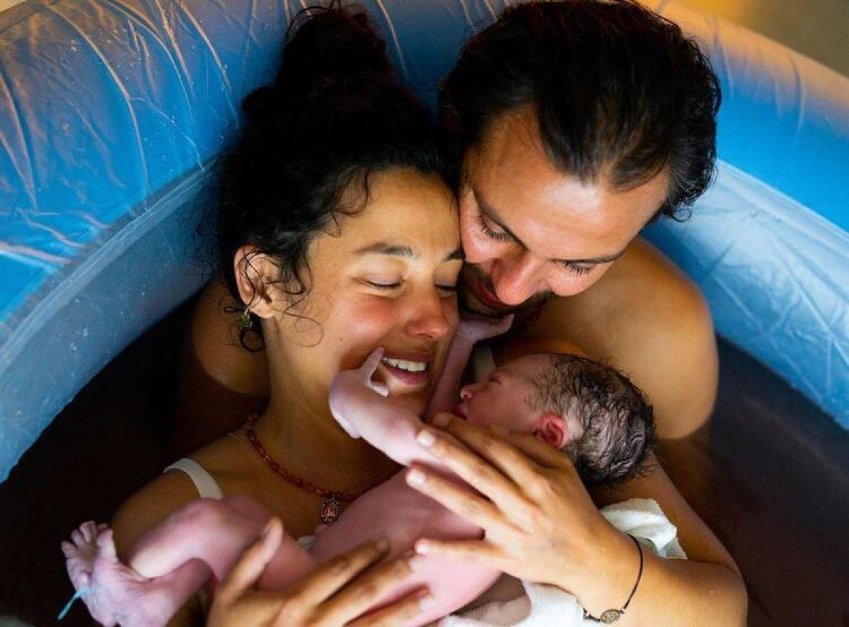 Cansu Tosun'un suda doğum fotoğrafları