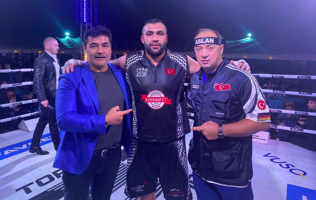 Ukrayna'da Volkan Gökçek, Ruslan Belinski'yi nakavt etti