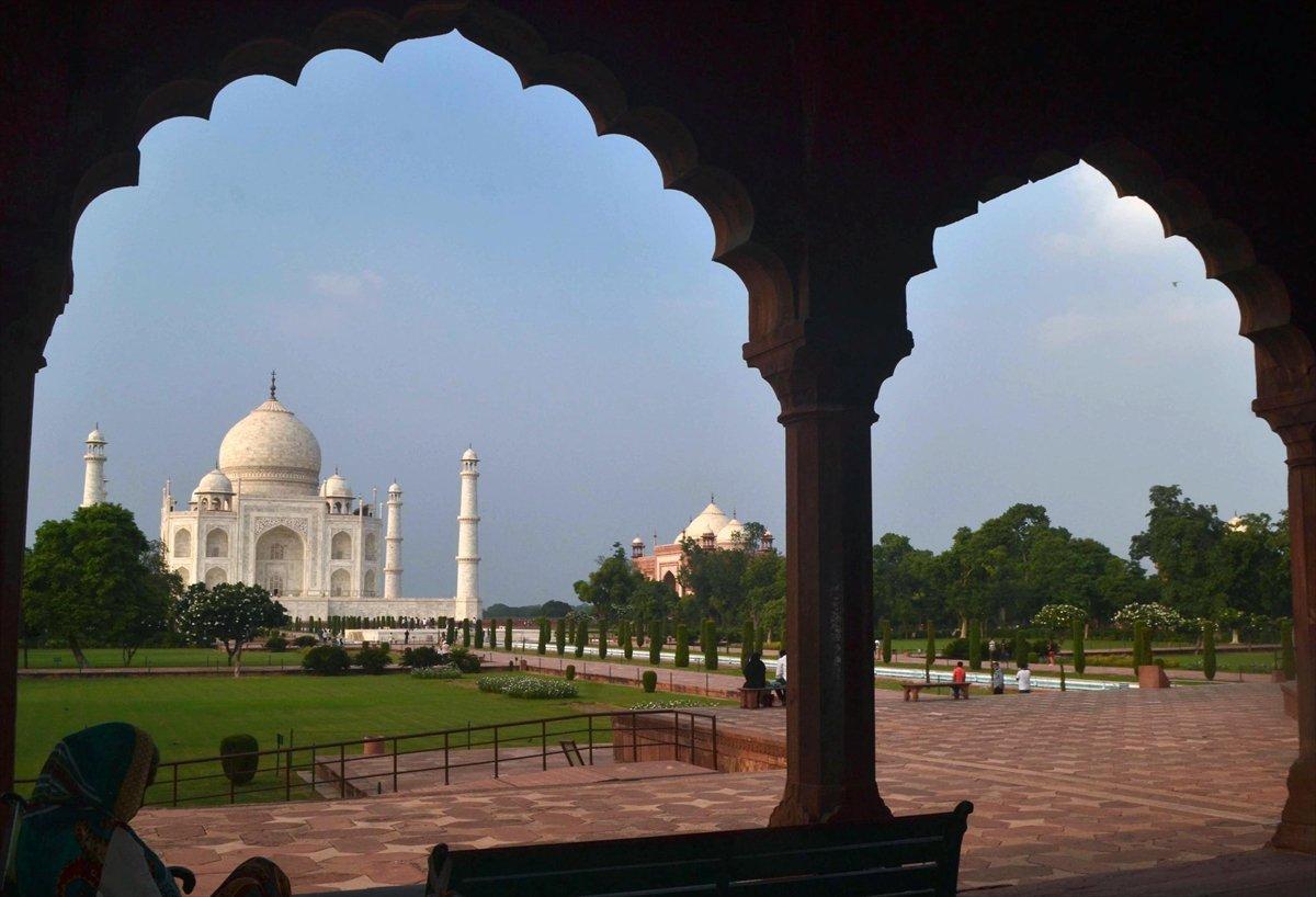 Tac Mahal ziyarete açıldı