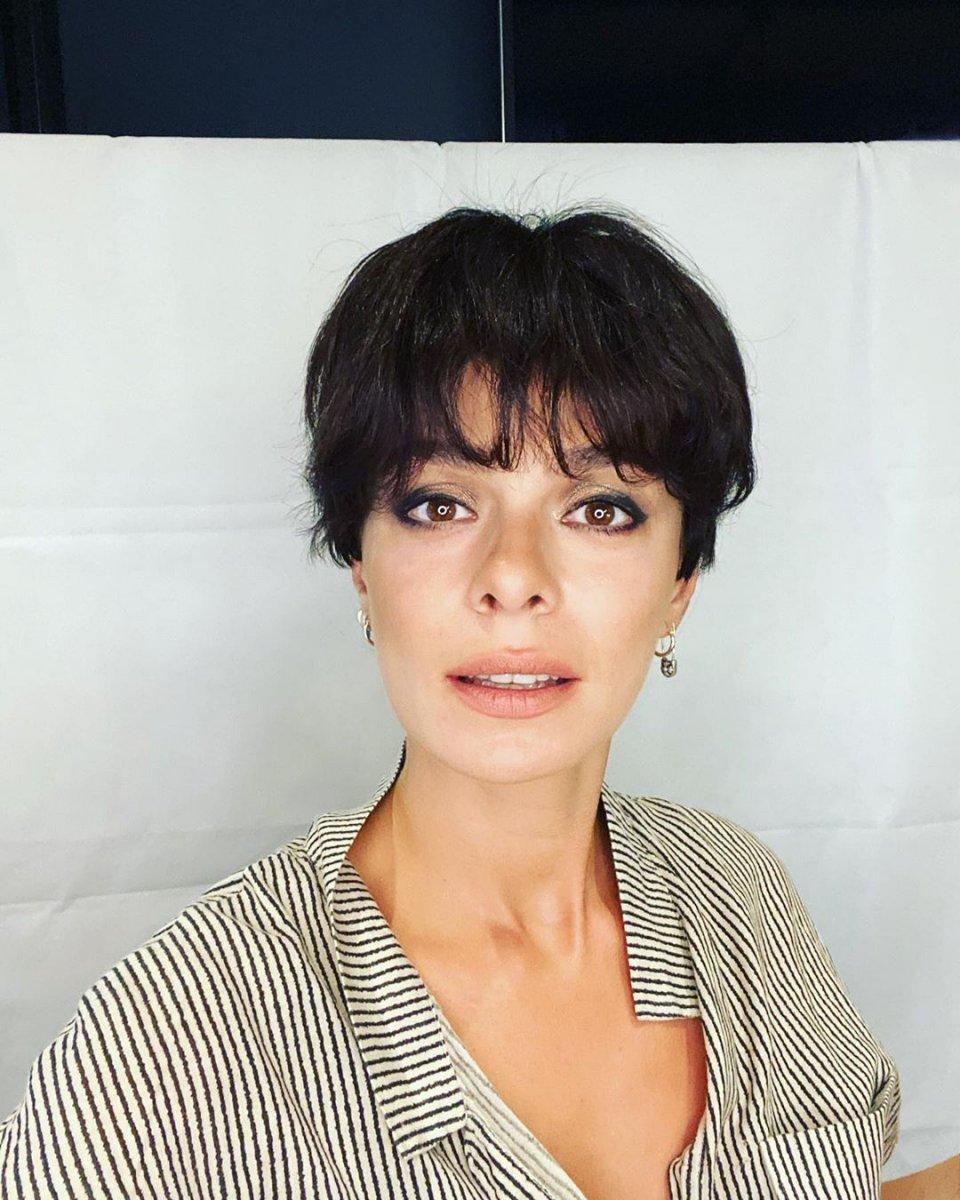 Özge Özpirinçci tarzını değiştirdi! Özge Özpirinçci kimdir, kaç yaşında? İşte Özge Özpirinçci'nin son hali...