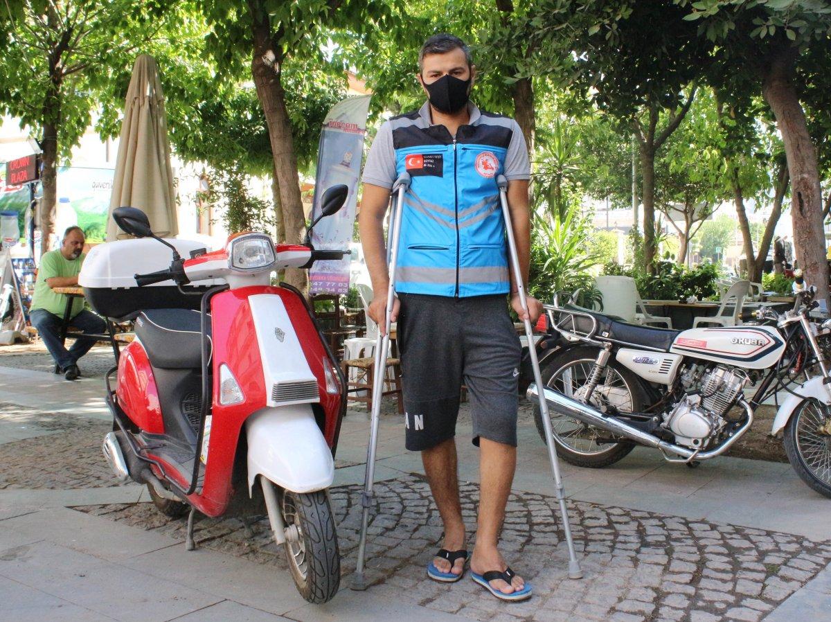 Antalya;'da motosikletli kuryeler saygı bekliyor