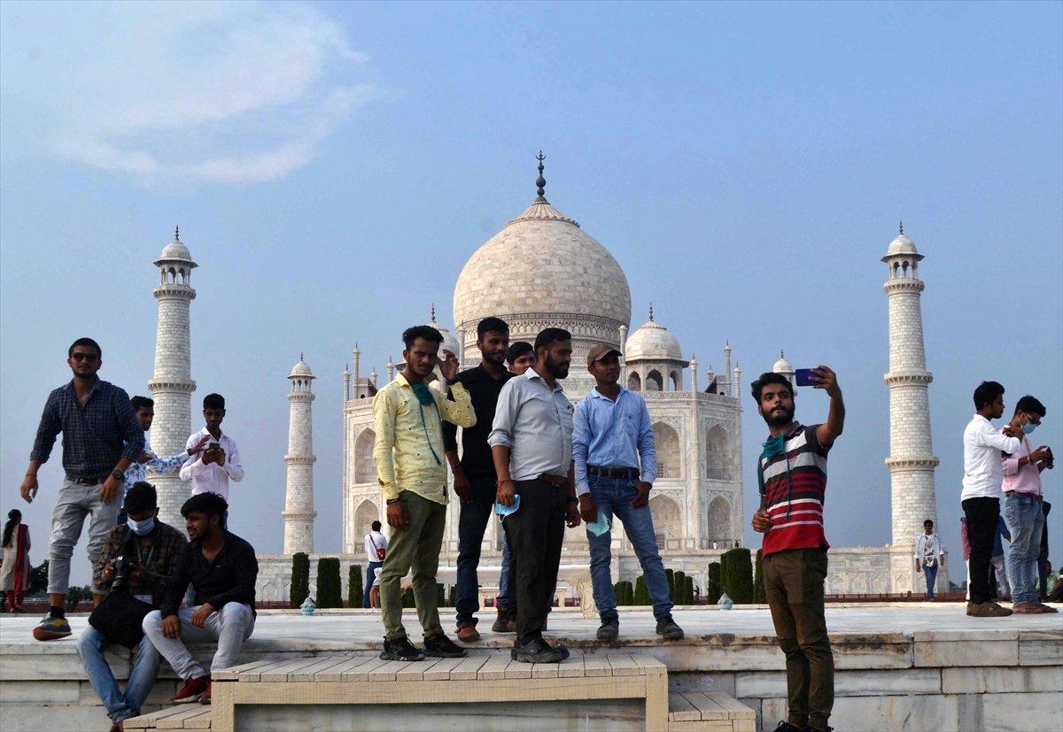 Tac Mahal ziyarete açıldı