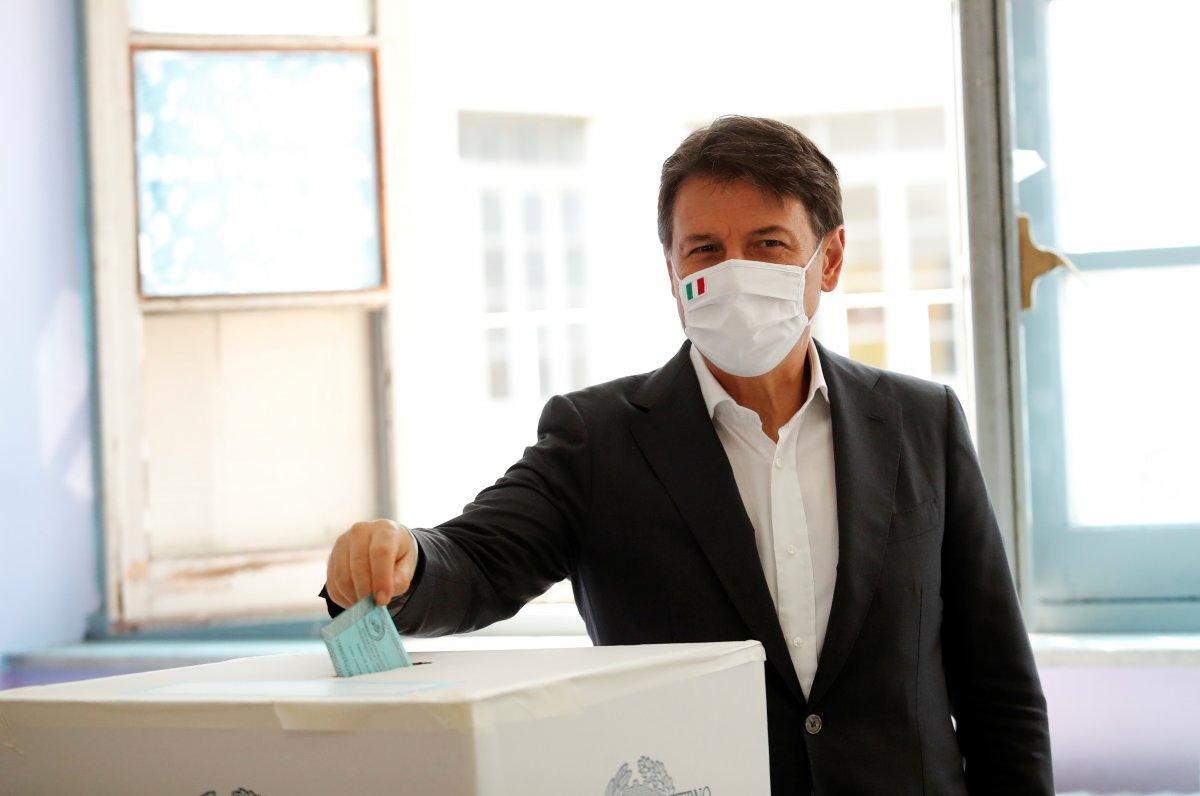 İtalyanlar milletvekili sayısının azaltılmasını istedi