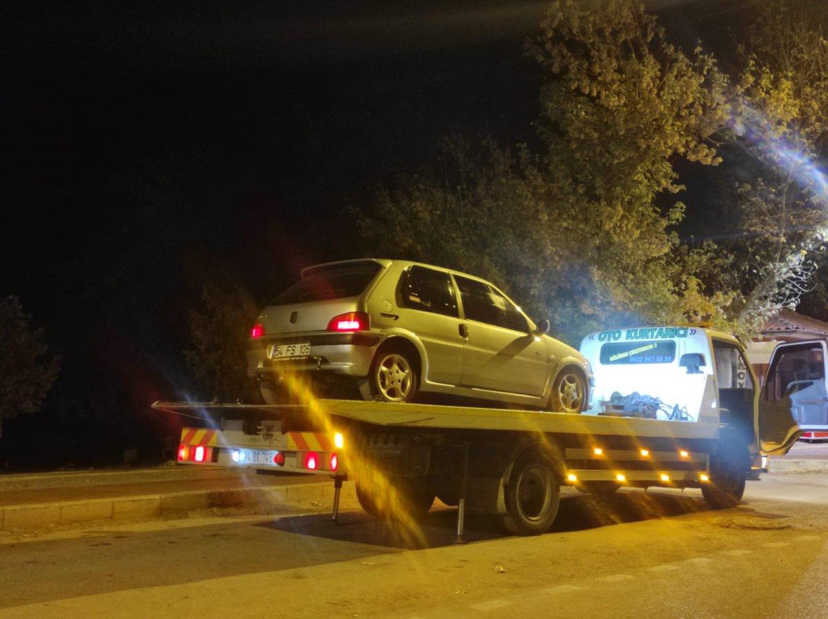 Bursa'da polisten kaçan sürücü biber gazı ile etkisiz hale getirildi