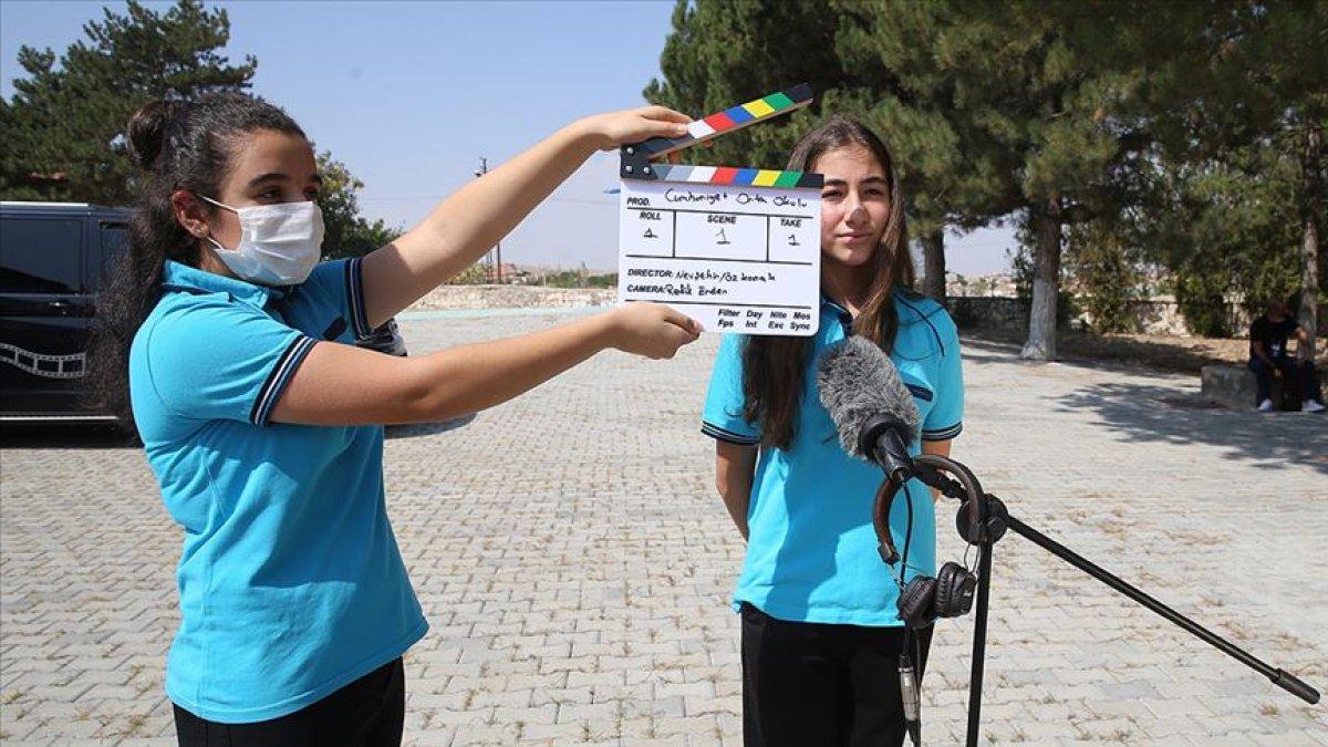 Köy okullarındaki çocuklar, kendi filmlerini çekmeyi öğreniyor