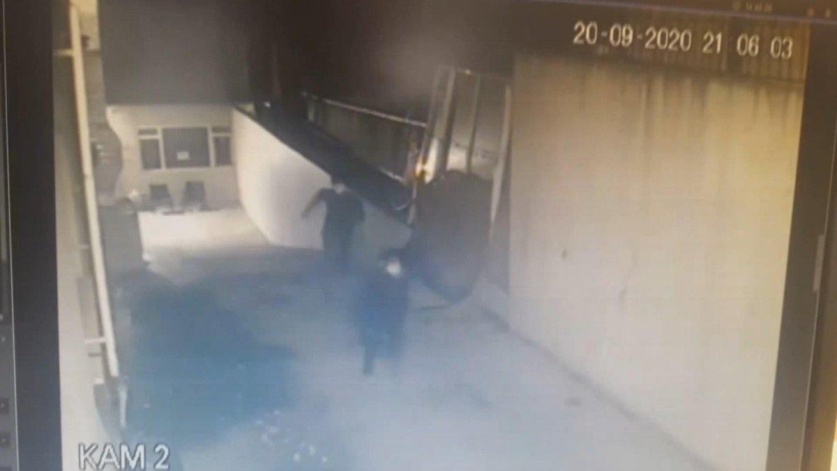 Sultangazi'de gasbedilen 3 kişi elleri arkadan bağlı evden kaçtı