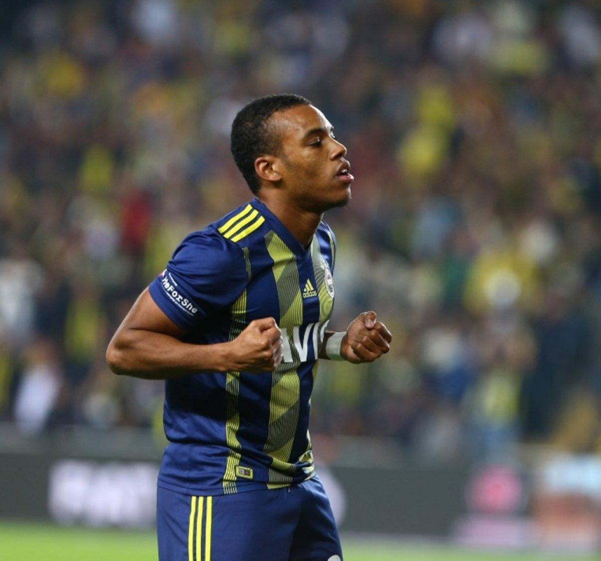 Fenerbahçe'den ayrılan Garry Rodrigues kimdir, kaç yaşında? Garry Rodrigues Fenerbahçe'den neden ayrılıyor?