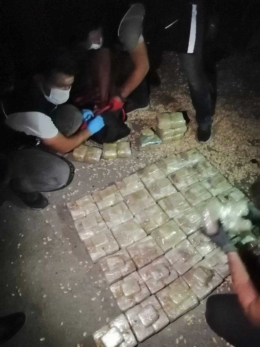 Adana polisi tırda yapılan aramada 47 kilo eroin ele geçirdi