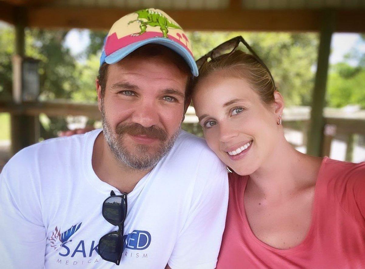 ABD'de tır şoförlüğü yapan Tolga Karel, yeni aldığı evini paylaştı! Tolga Karel kimdir, kimle evli?