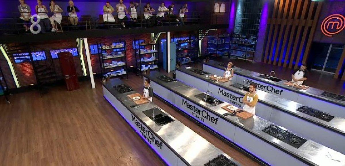 MasterChef'te yarışmacılar Masterclass için ter döktü