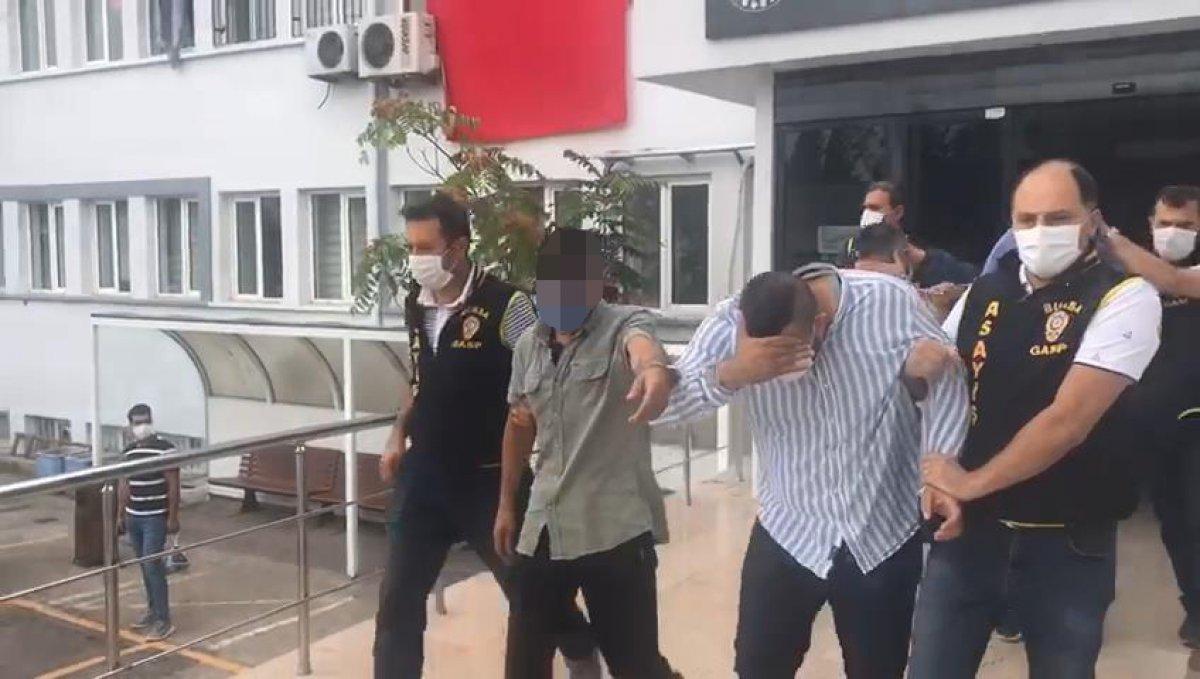 Bursa’da dövülüp araçtan atıldıktan sonra otomobilin çarptığı yaralı öldü