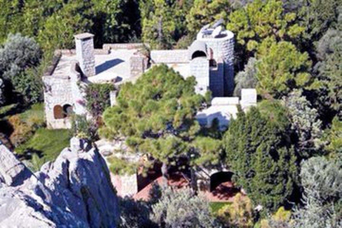 Ali Ağaoğlu, adasını satışa çıkardı