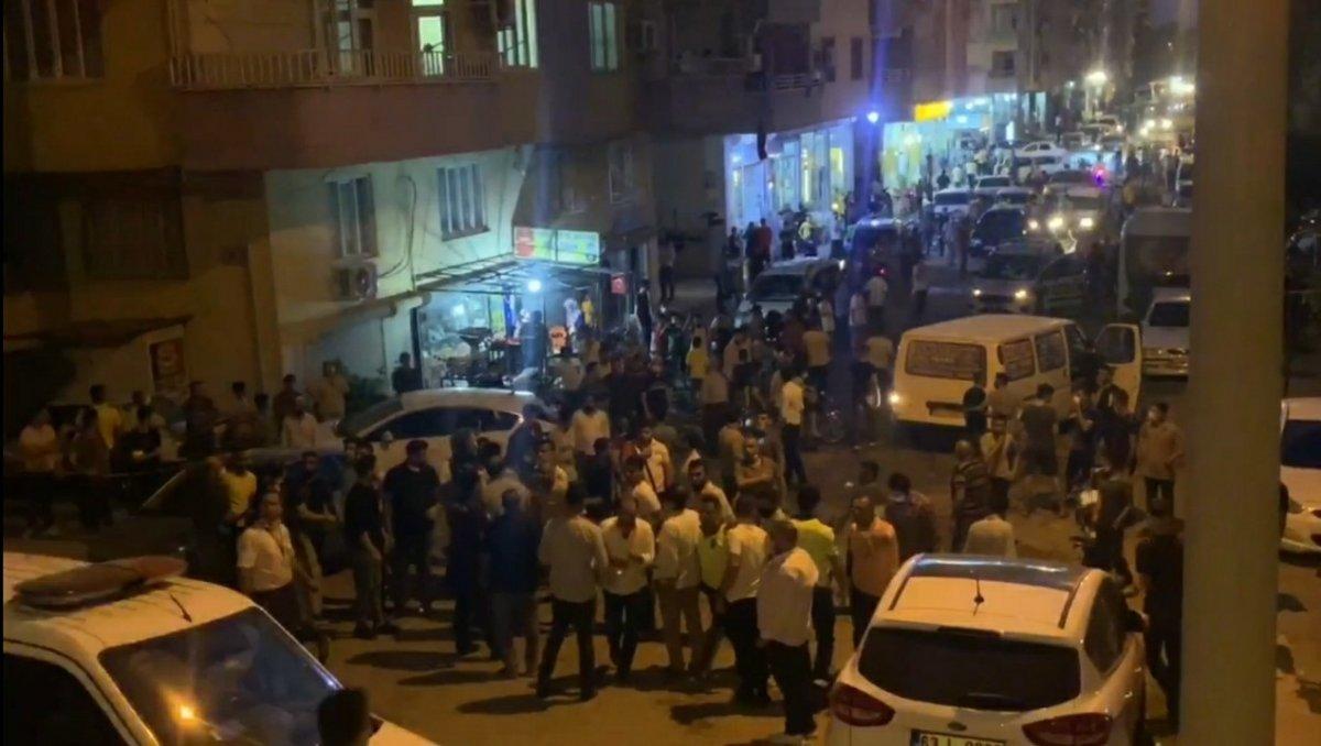 Şanlıurfa'da Türk bayrağını indirmeye çalışan şahıs yakalandı